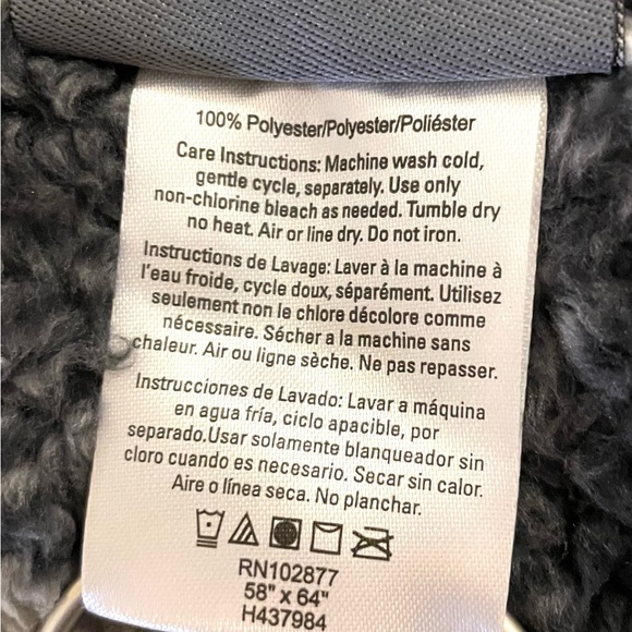 Berkshire OS Plaid Poncho NWOT - Picture 14 of 16